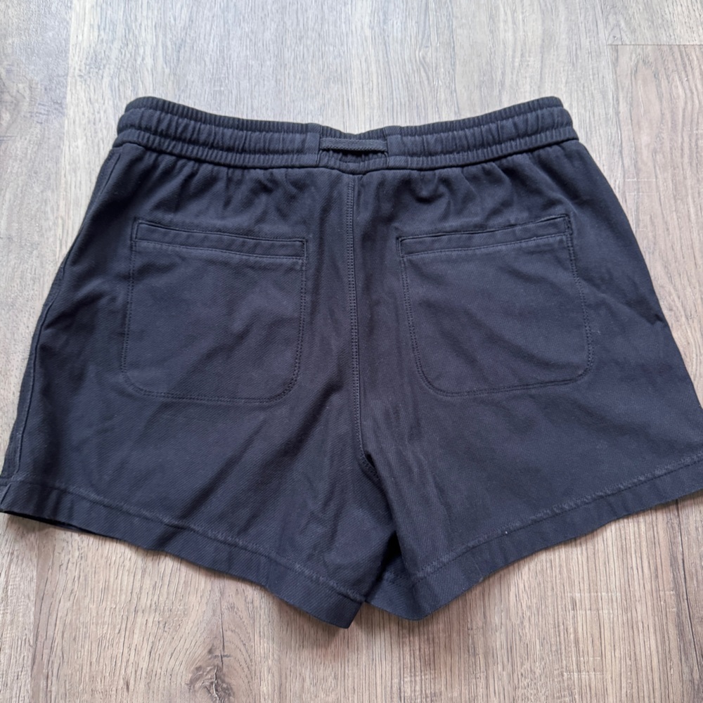 Athleta Women's Farallon Black Shorts - Size Small - Picture 7 of 7